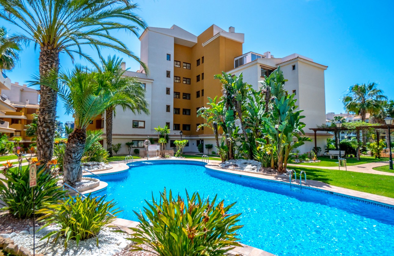 Resale - Apartment - Punta Prima - Costa Blanca