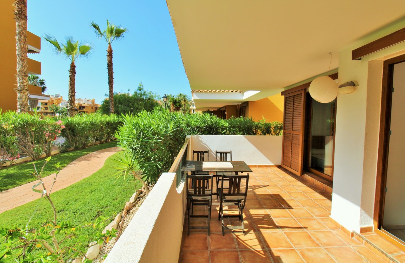 Resale - Apartment - Punta Prima