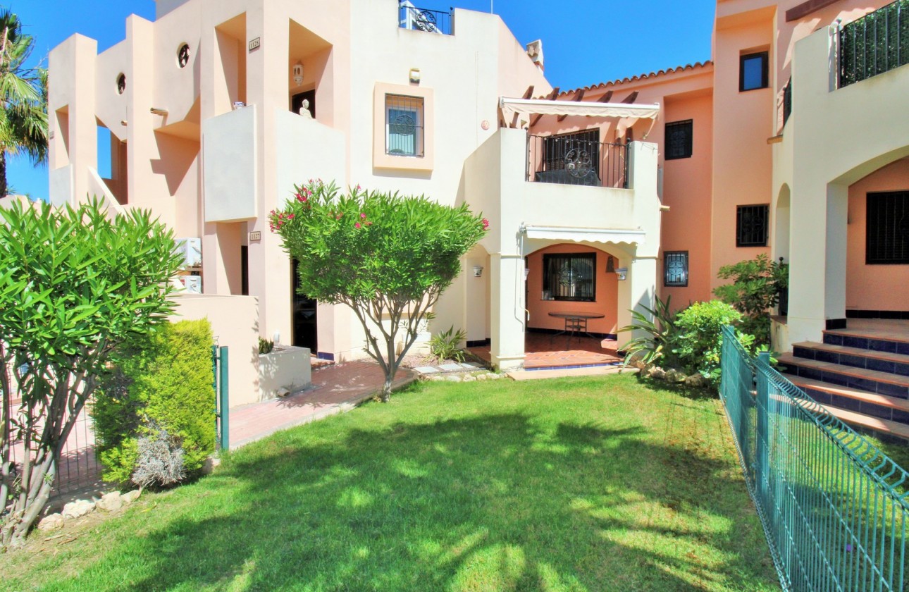 Resale - Apartment - Punta Prima