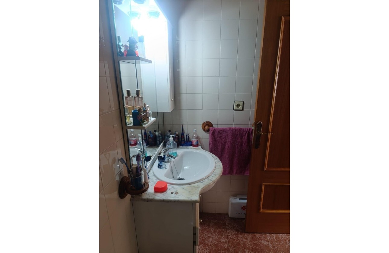 Resale - Apartment - Torrevieja - Acequion