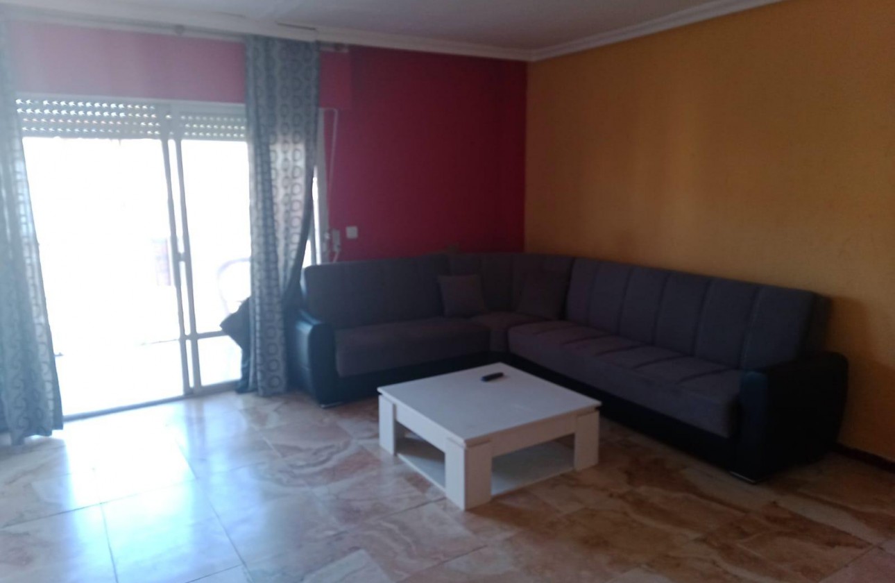 Resale - Apartment - Torrevieja - Acequion