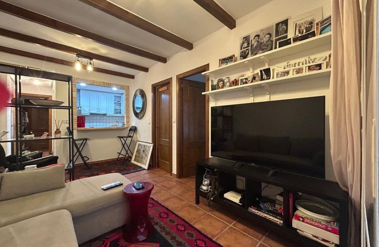 Resale - Apartment - Torrevieja - Acequion