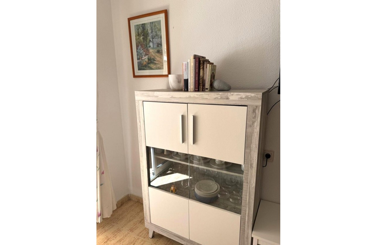 Resale - Apartment - Torrevieja - Acequion