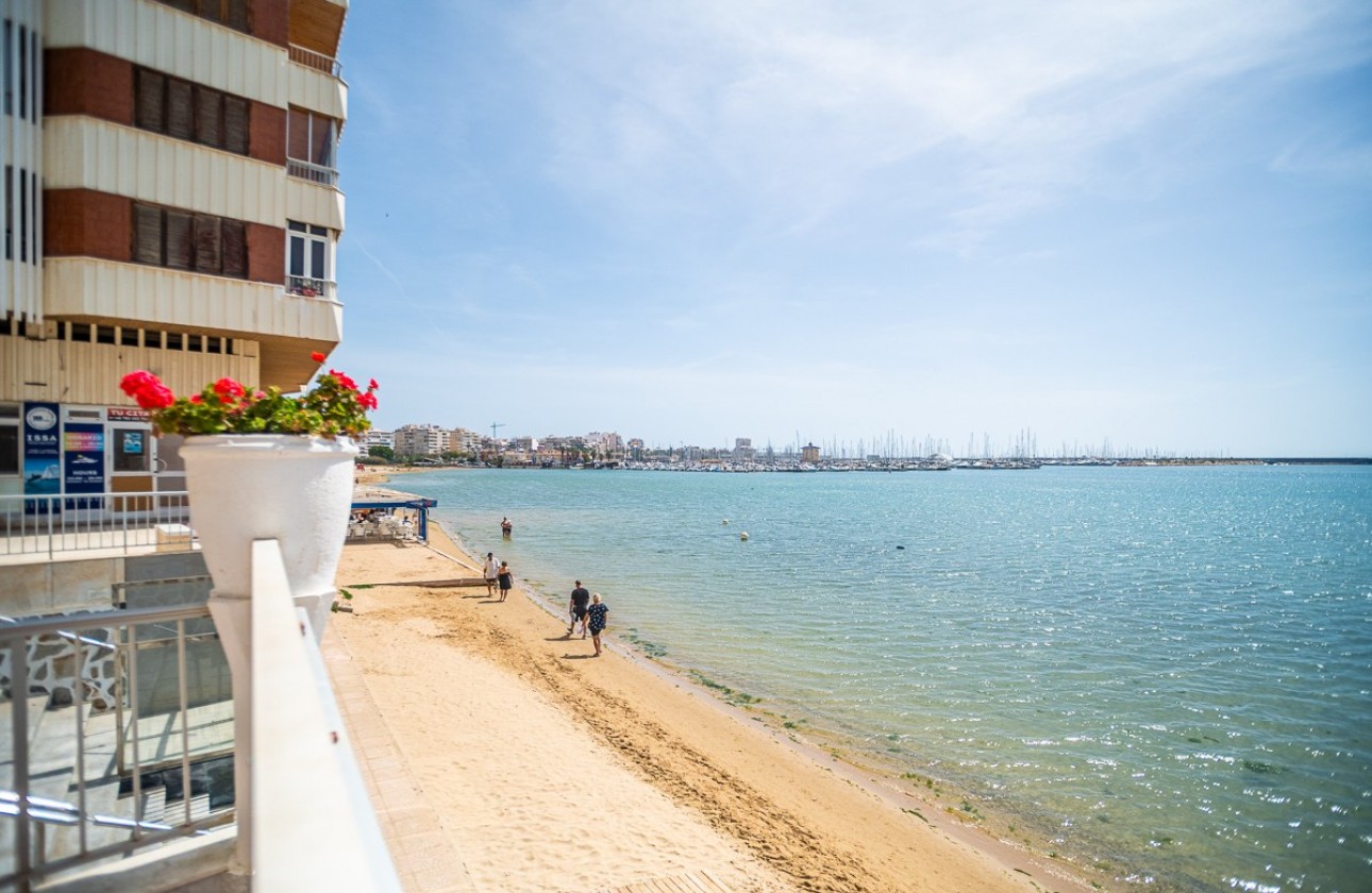 Resale - Apartment - TORREVIEJA - Acequion
