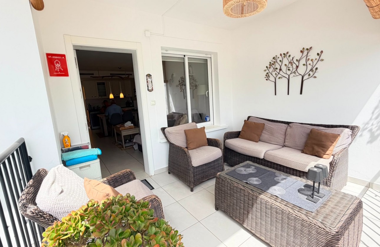 Resale - Apartment - Torrevieja - Aguas nuevas 1