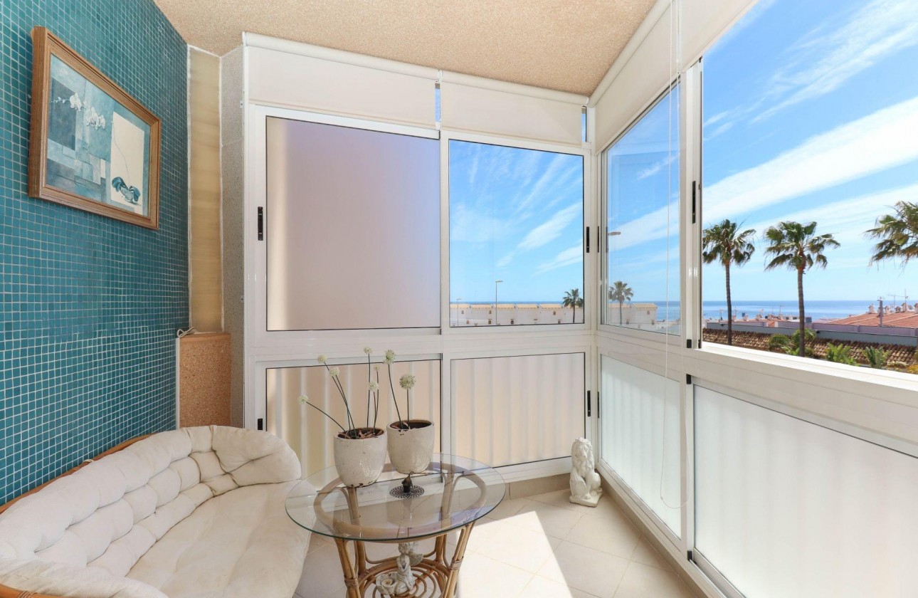 Resale - Apartment - Torrevieja - Cabo cervera