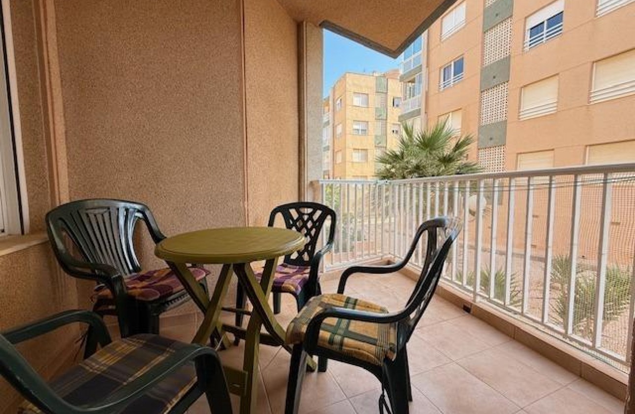 Resale - Apartment - Torrevieja - Cabo cervera