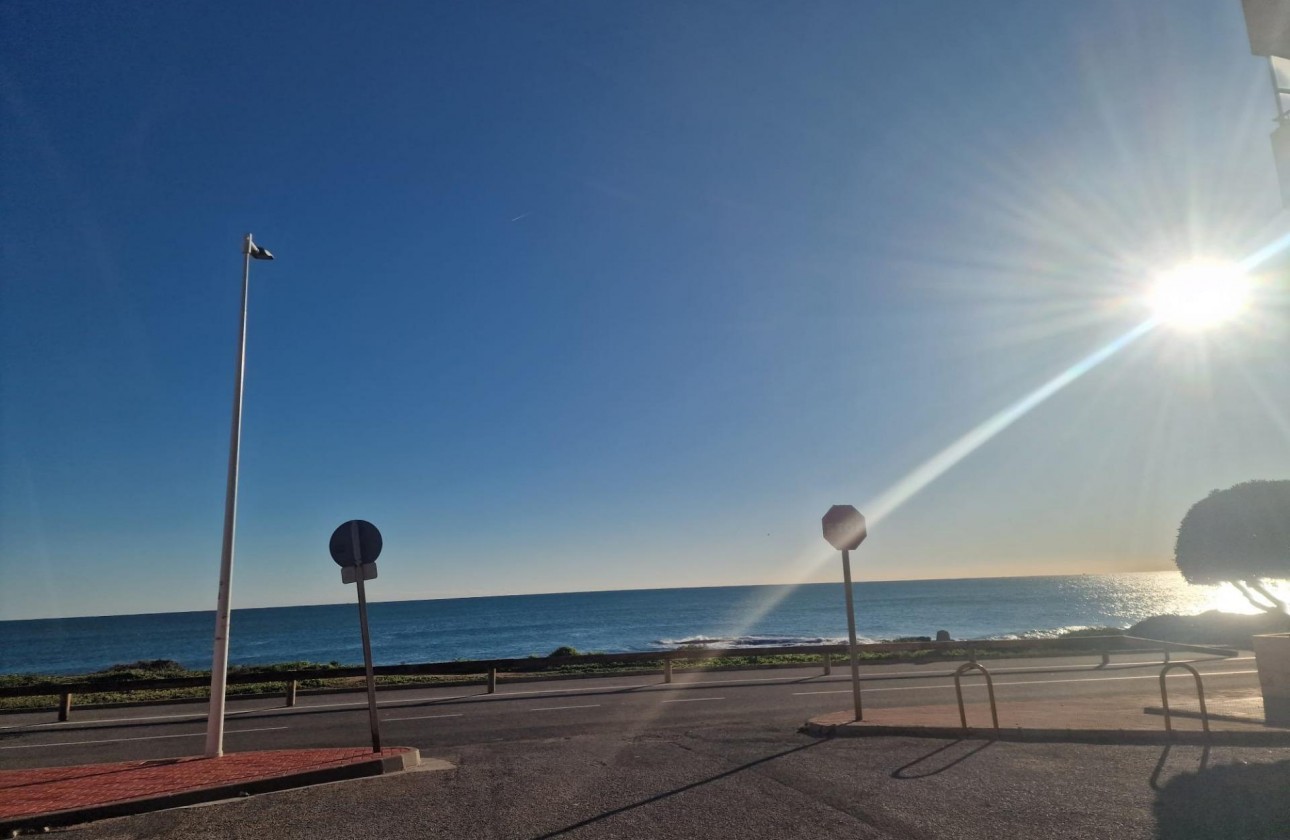 Resale - Apartment - Torrevieja - Cabo cervera