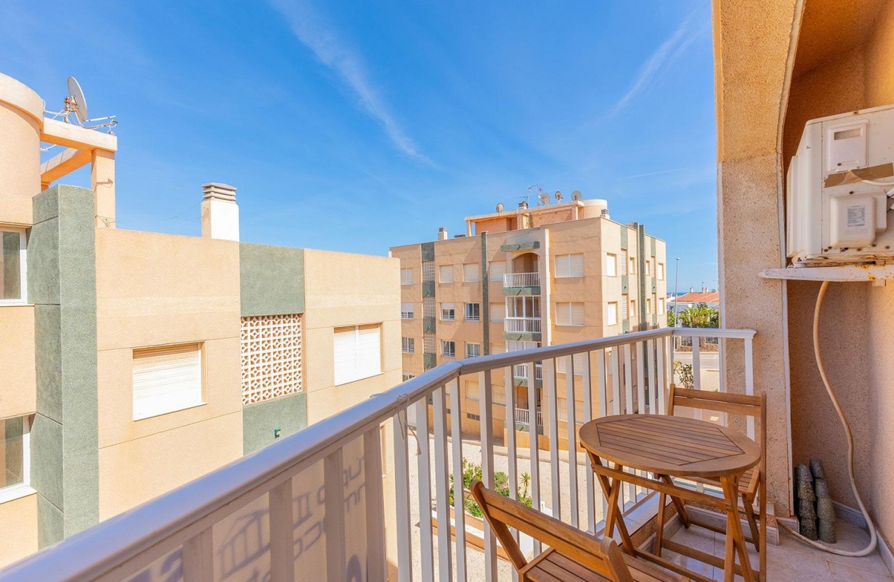 Resale - Apartment - Torrevieja - Cabo cervera