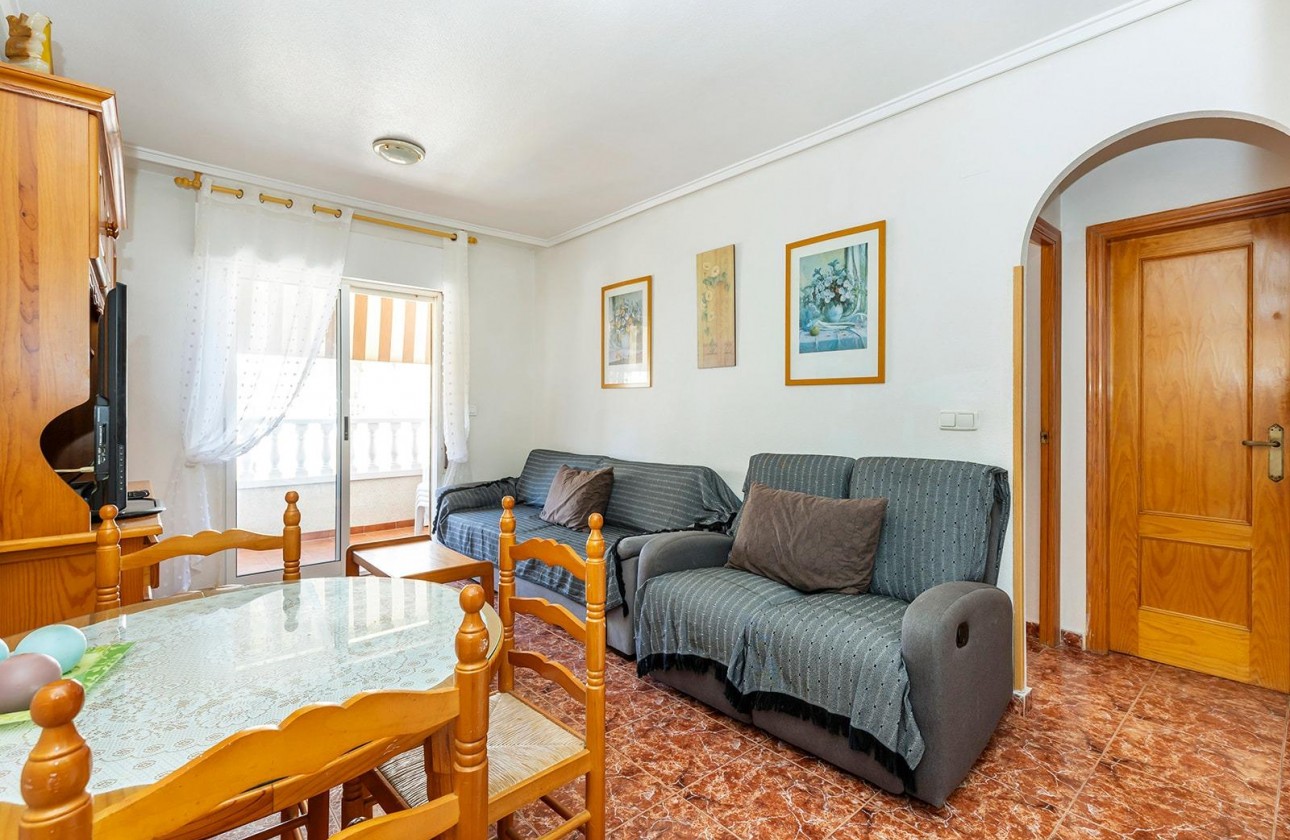 Resale - Apartment - Torrevieja - Calas blanca