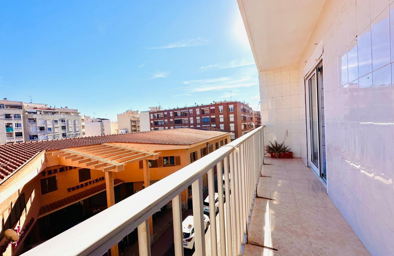 Resale - Apartment - Torrevieja - Centro