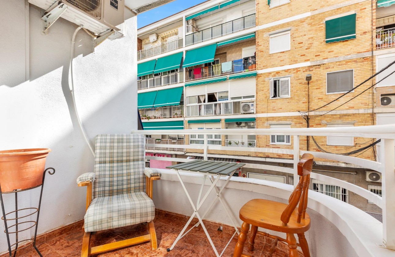 Resale - Apartment - Torrevieja - Centro