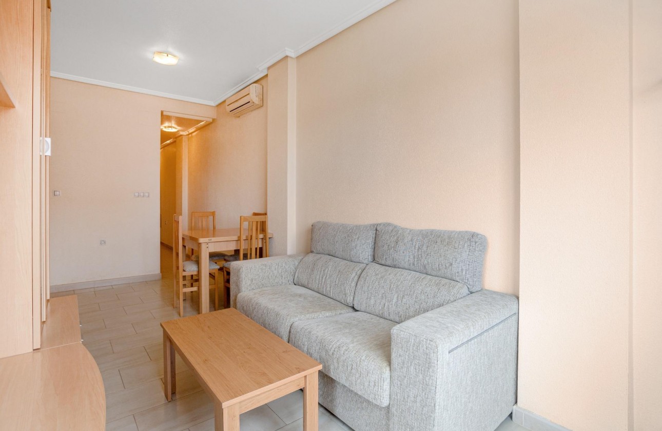 Resale - Apartment - Torrevieja - Centro