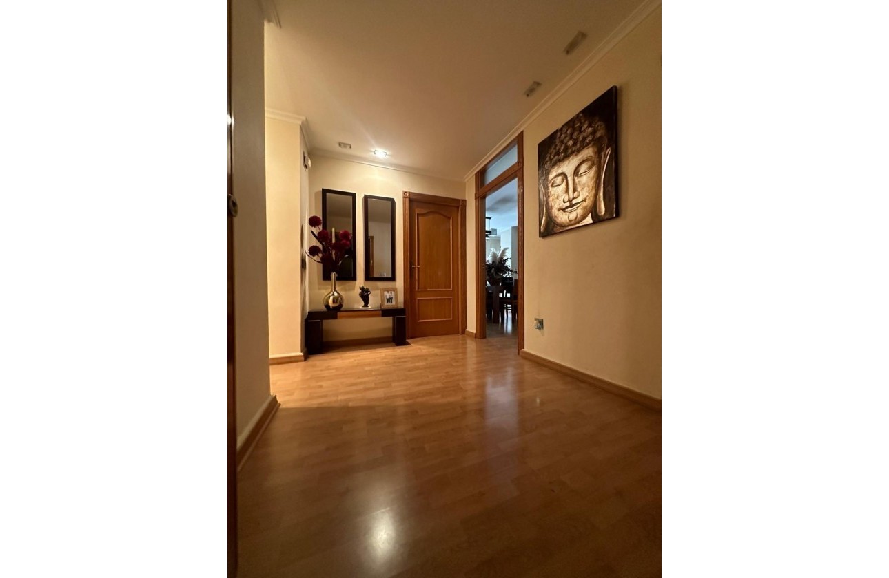 Resale - Apartment - Torrevieja - Centro