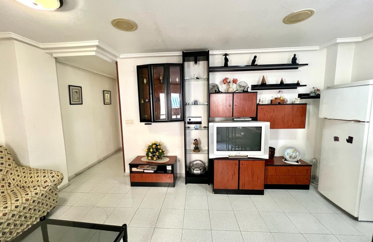 Resale - Apartment - Torrevieja - Centro