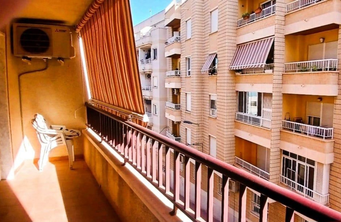 Resale - Apartment - Torrevieja - Centro