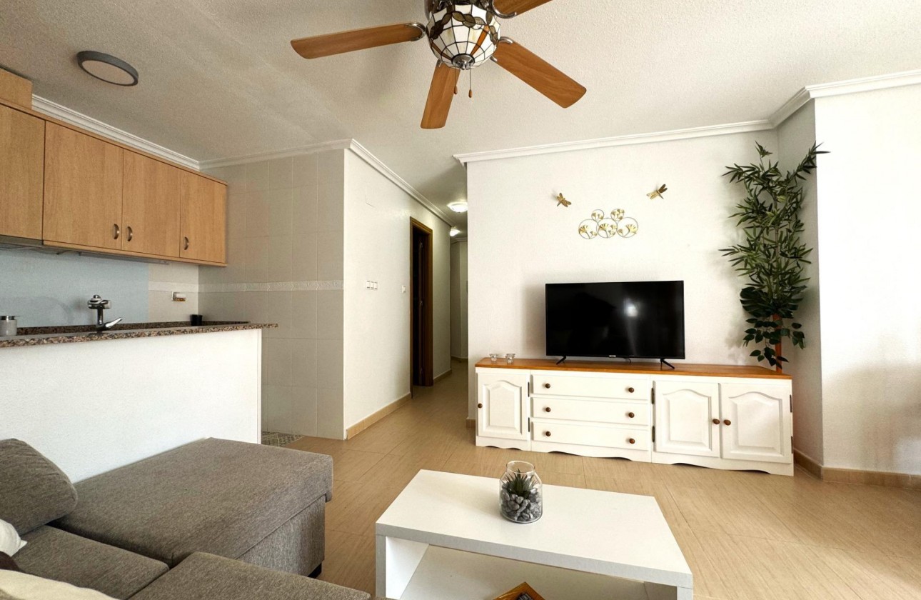 Resale - Apartment - Torrevieja - Centro