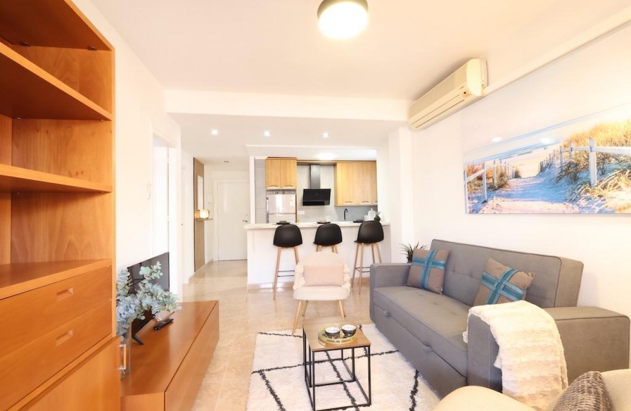 Resale - Apartment - Torrevieja - Centro