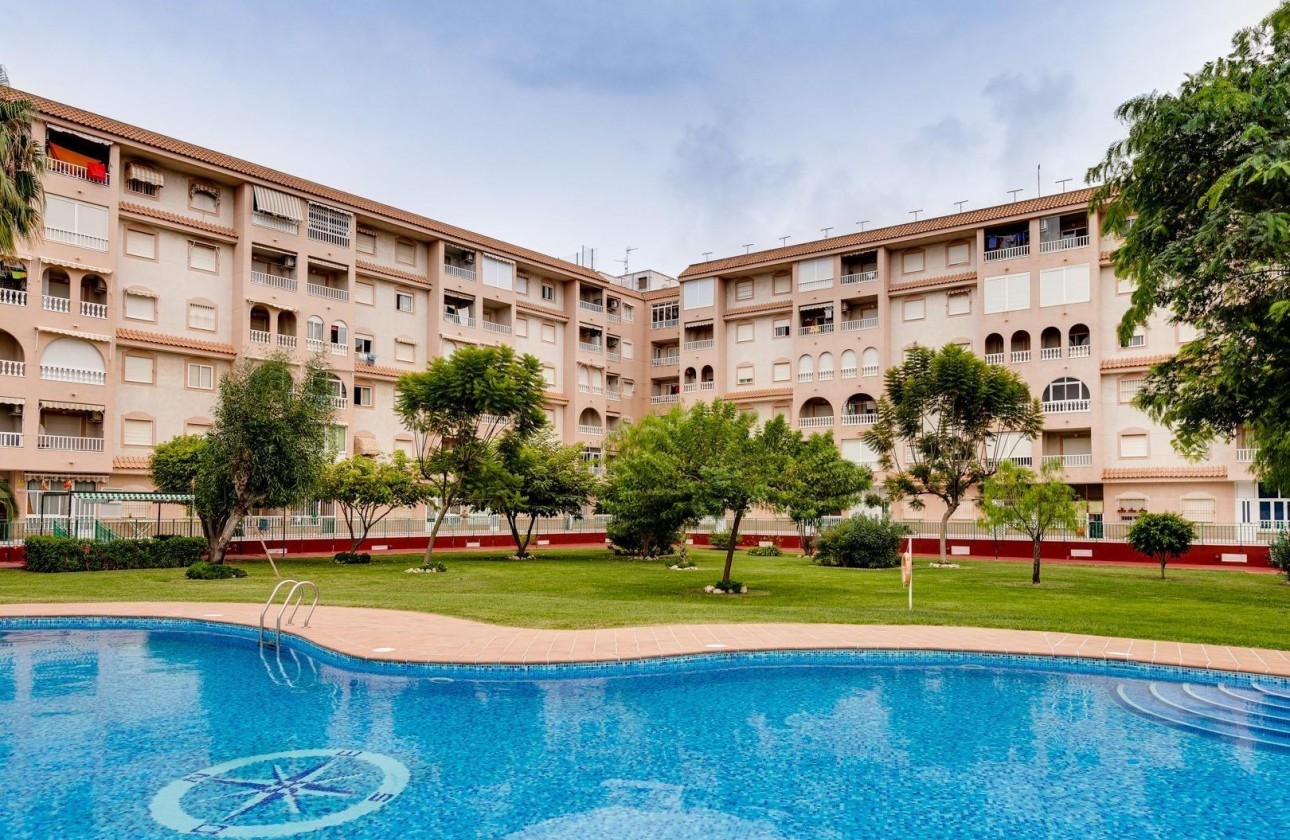 Resale - Apartment - Torrevieja - Centro