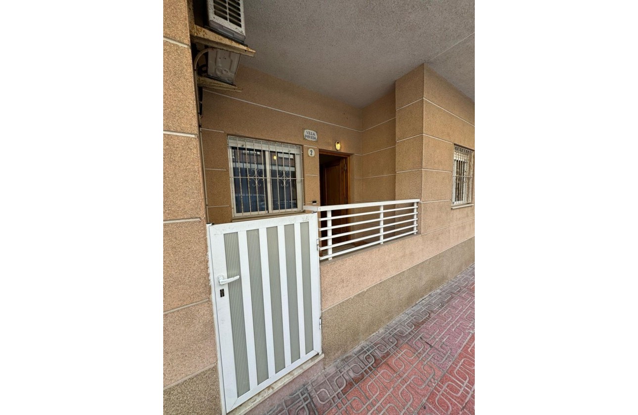 Resale - Apartment - Torrevieja - Centro