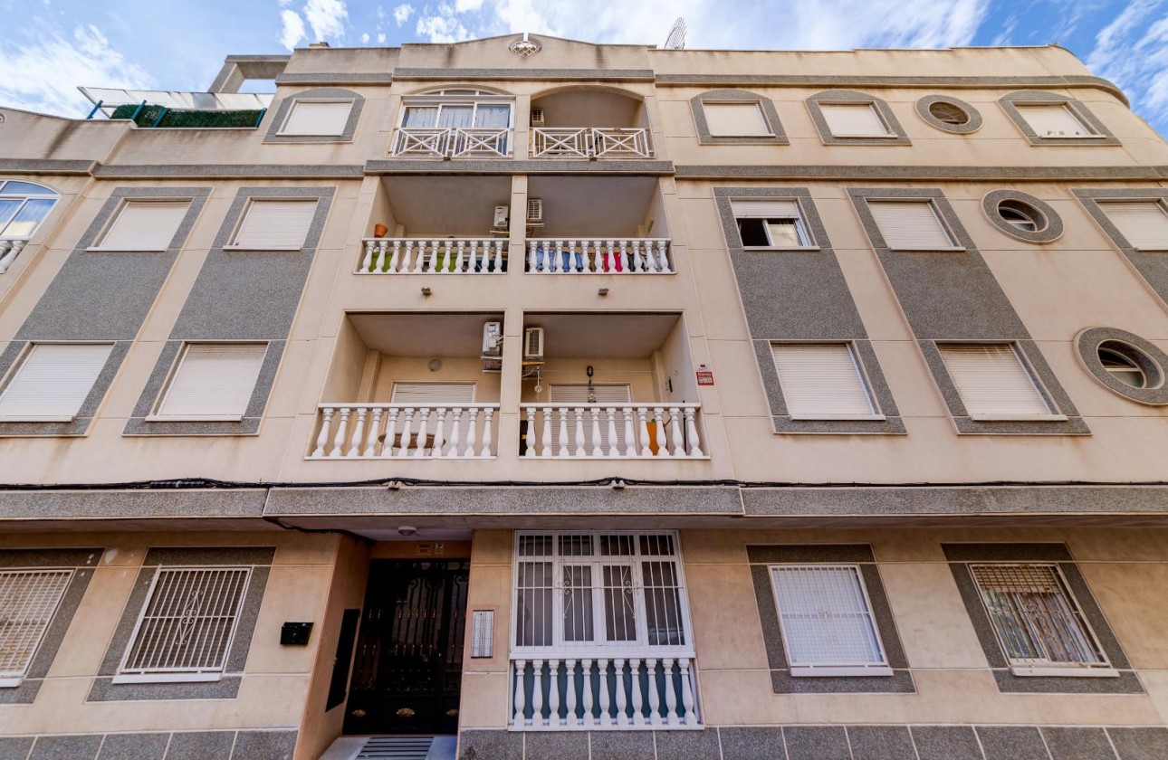 Resale - Apartment - Torrevieja - Centro