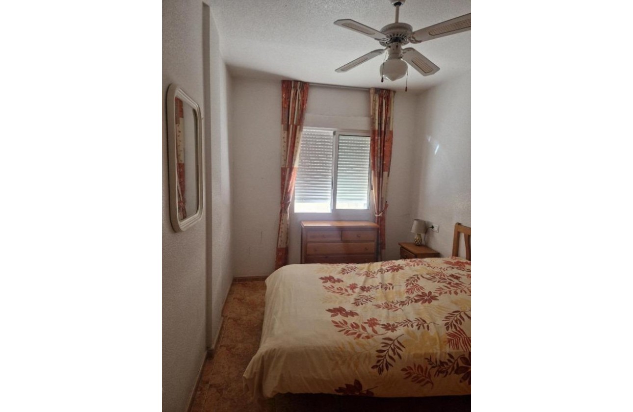 Resale - Apartment - Torrevieja - Centro