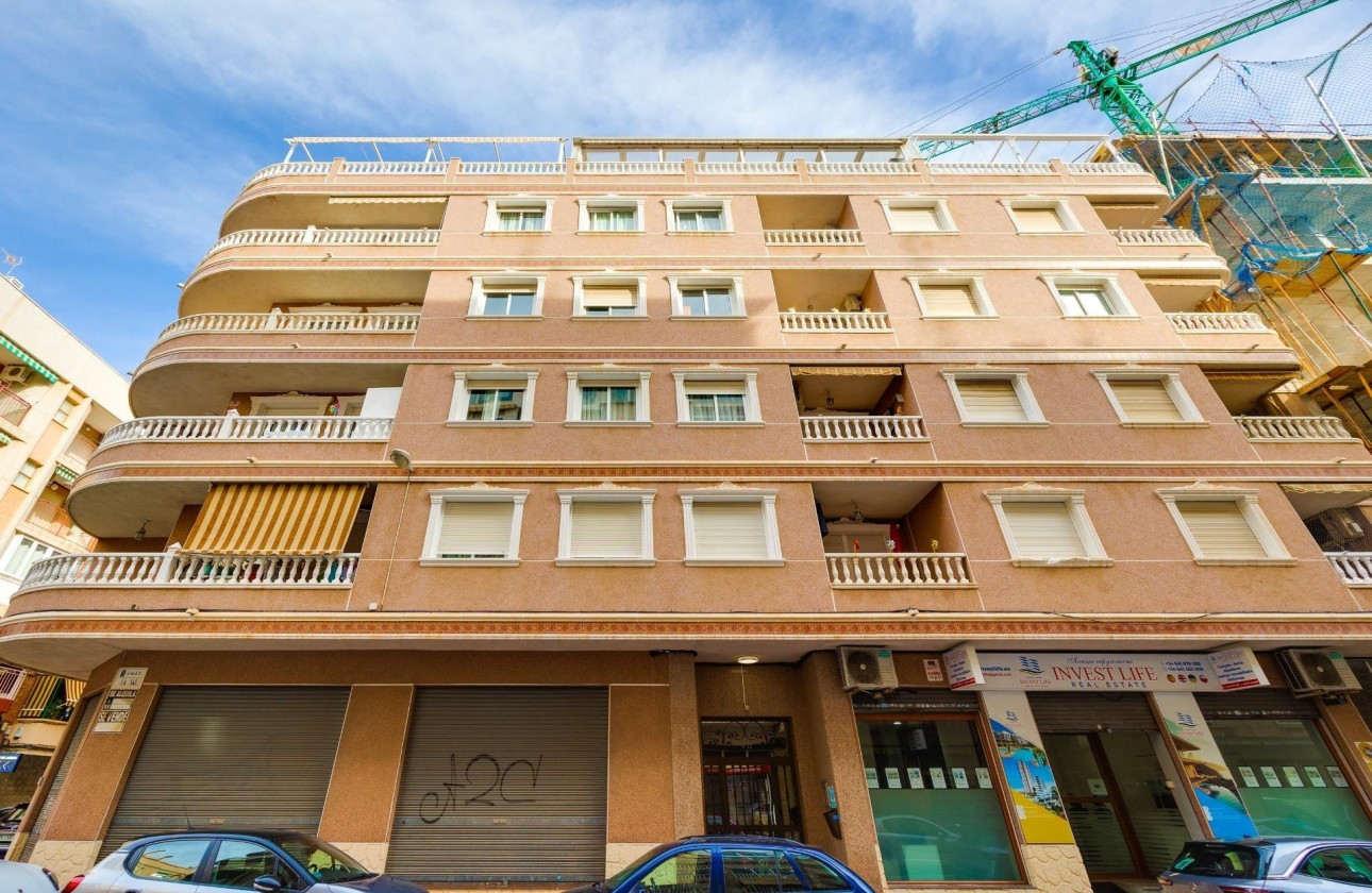 Resale - Apartment - Torrevieja - Centro