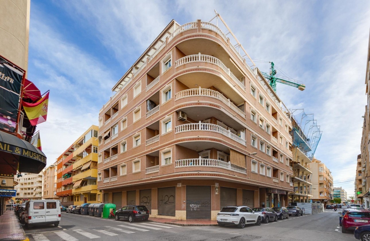 Resale - Apartment - Torrevieja - Centro