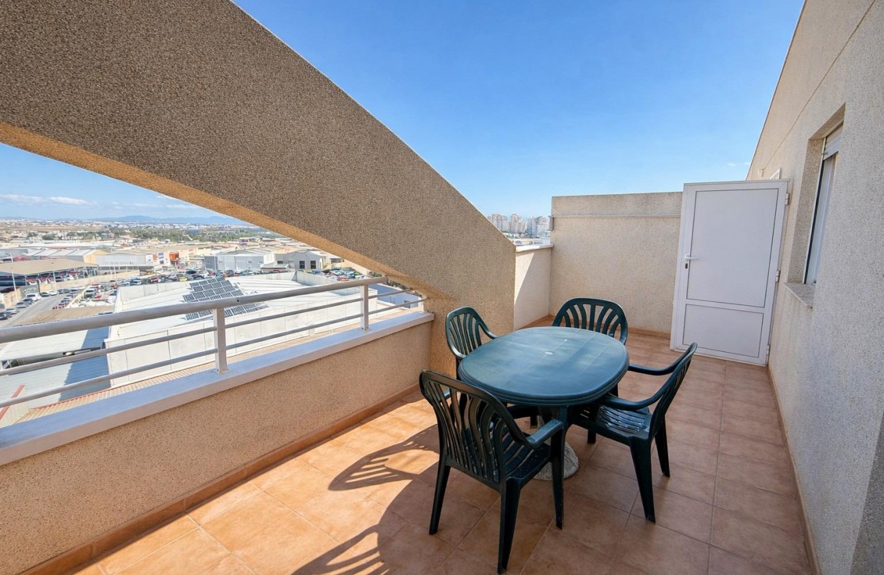 Resale - Apartment - Torrevieja - Centro