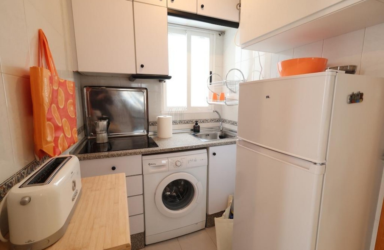 Resale - Apartment - Torrevieja - Centro