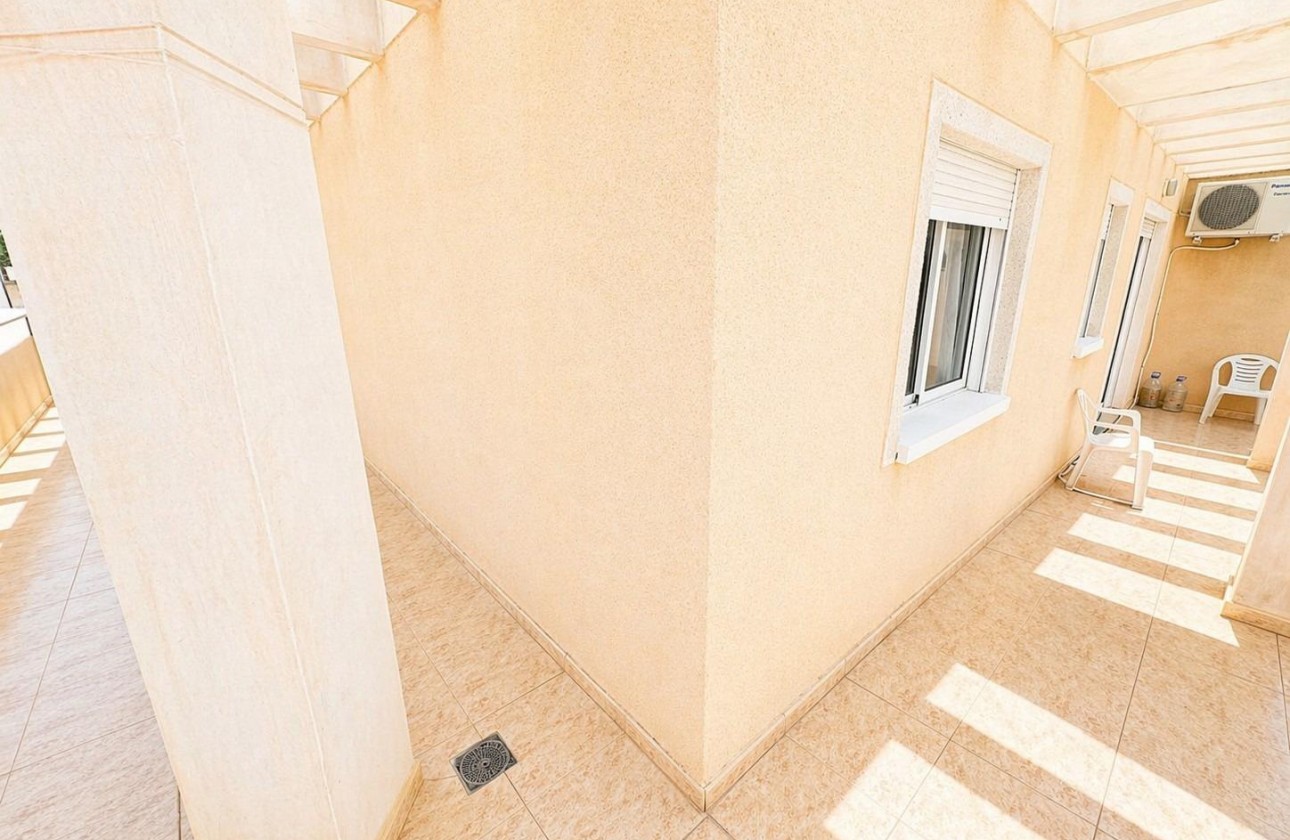Resale - Apartment - Torrevieja - Centro