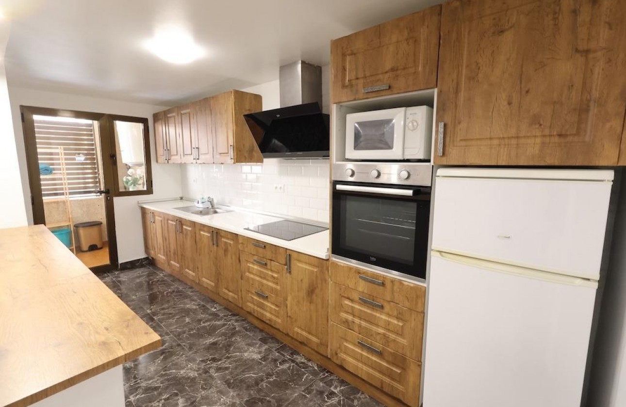 Resale - Apartment - Torrevieja - Centro