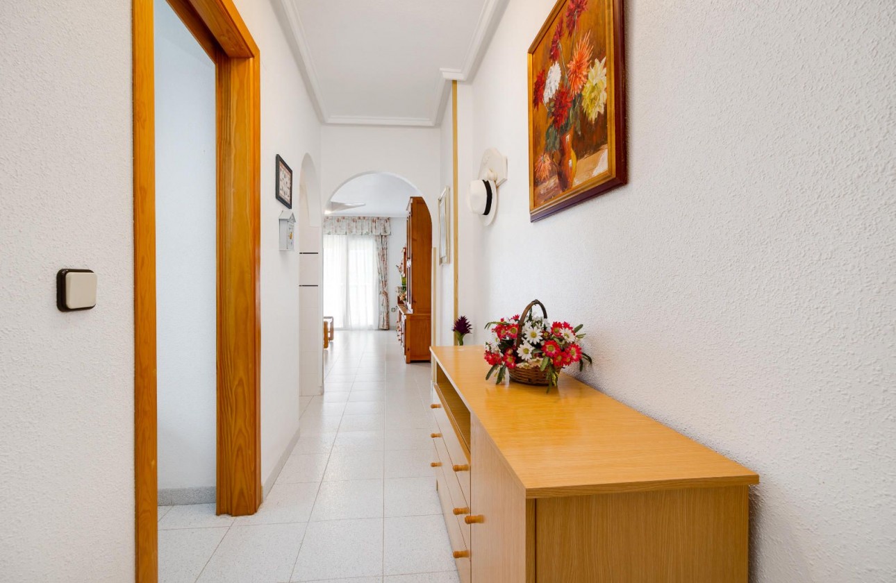 Resale - Apartment - Torrevieja - El Acequión - Los Náufragos