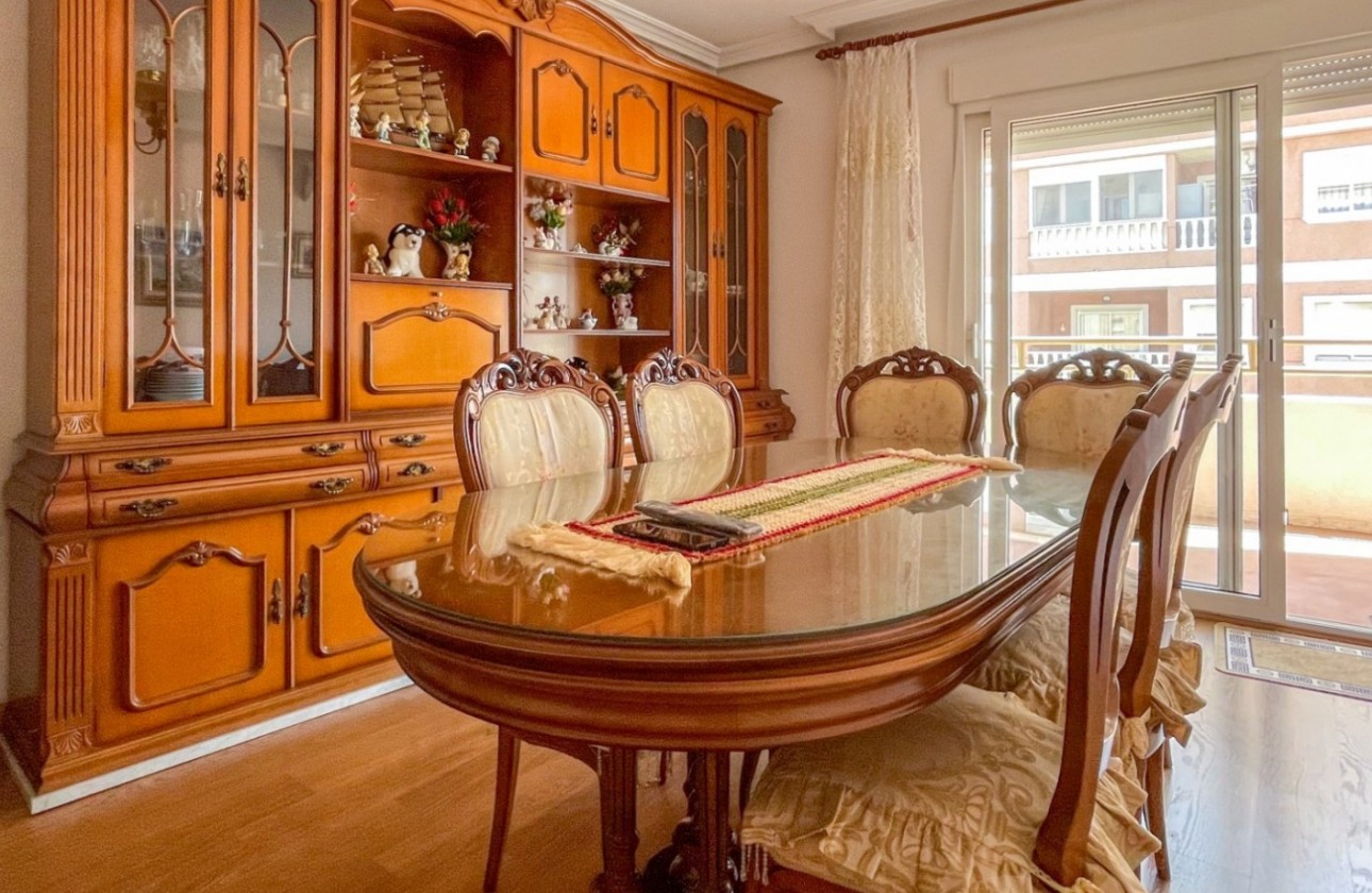 Resale - Apartment - Torrevieja - El Acequión - Los Náufragos