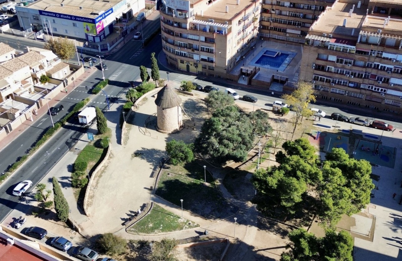 Resale - Apartment - Torrevieja - El Molino