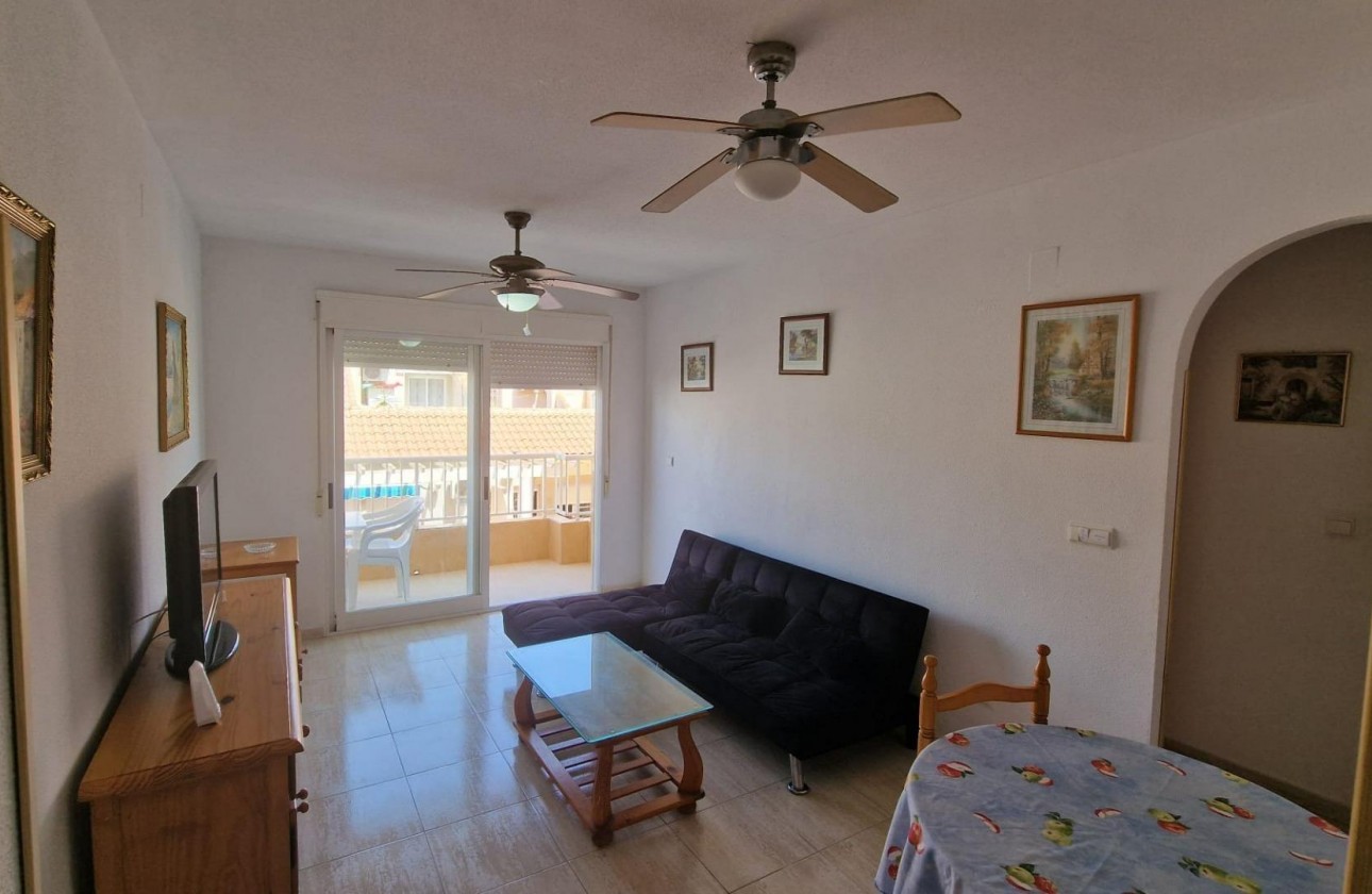 Resale - Apartment - Torrevieja - Estacion de autobuses