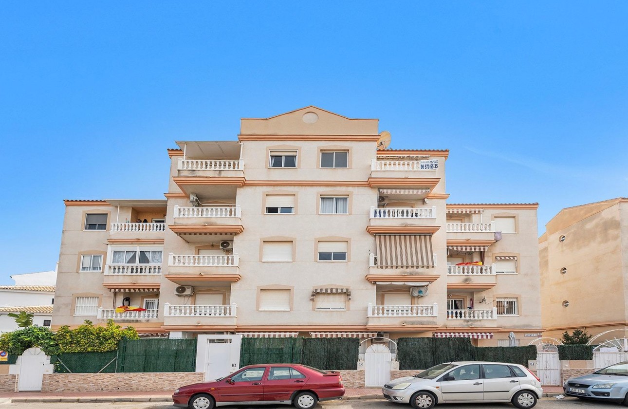 Resale - Apartment - Torrevieja - Estacion de autobuses