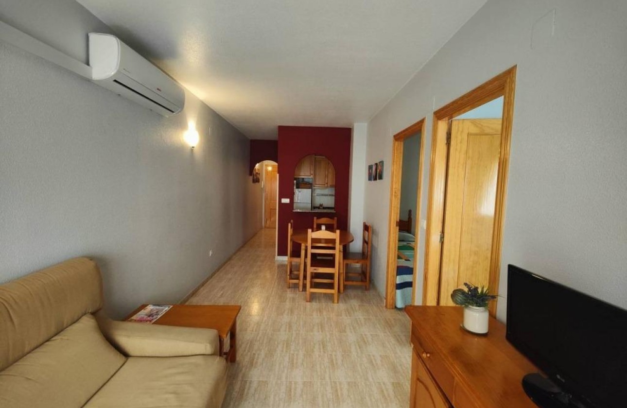 Resale - Apartment - Torrevieja - Estacion de autobuses