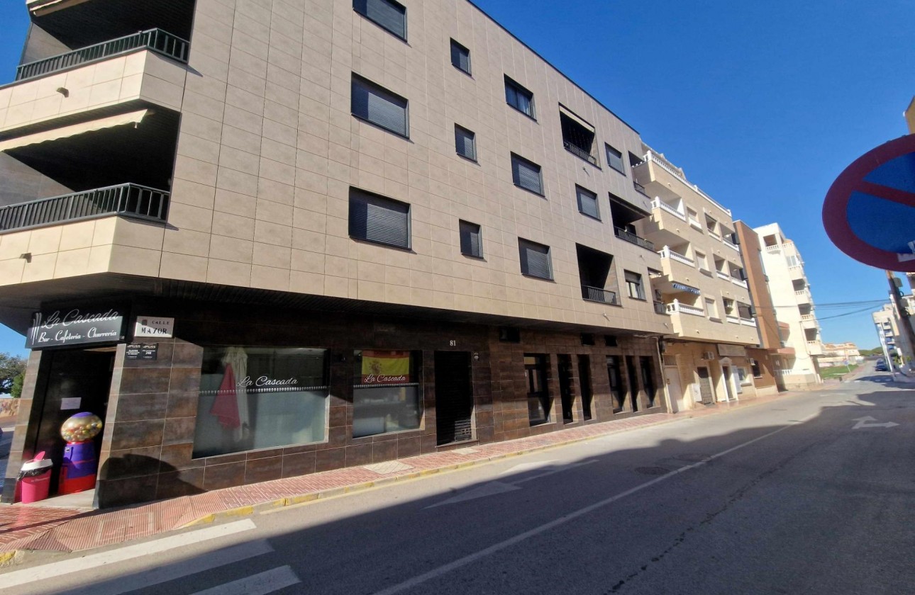 Resale - Apartment - Torrevieja - Estacion de autobuses