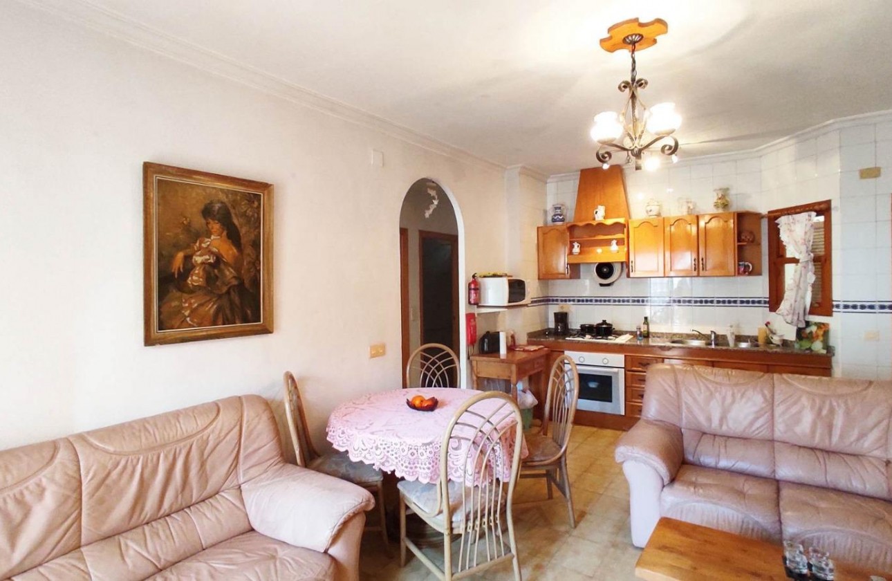 Resale - Apartment - Torrevieja - Estacion de autobuses