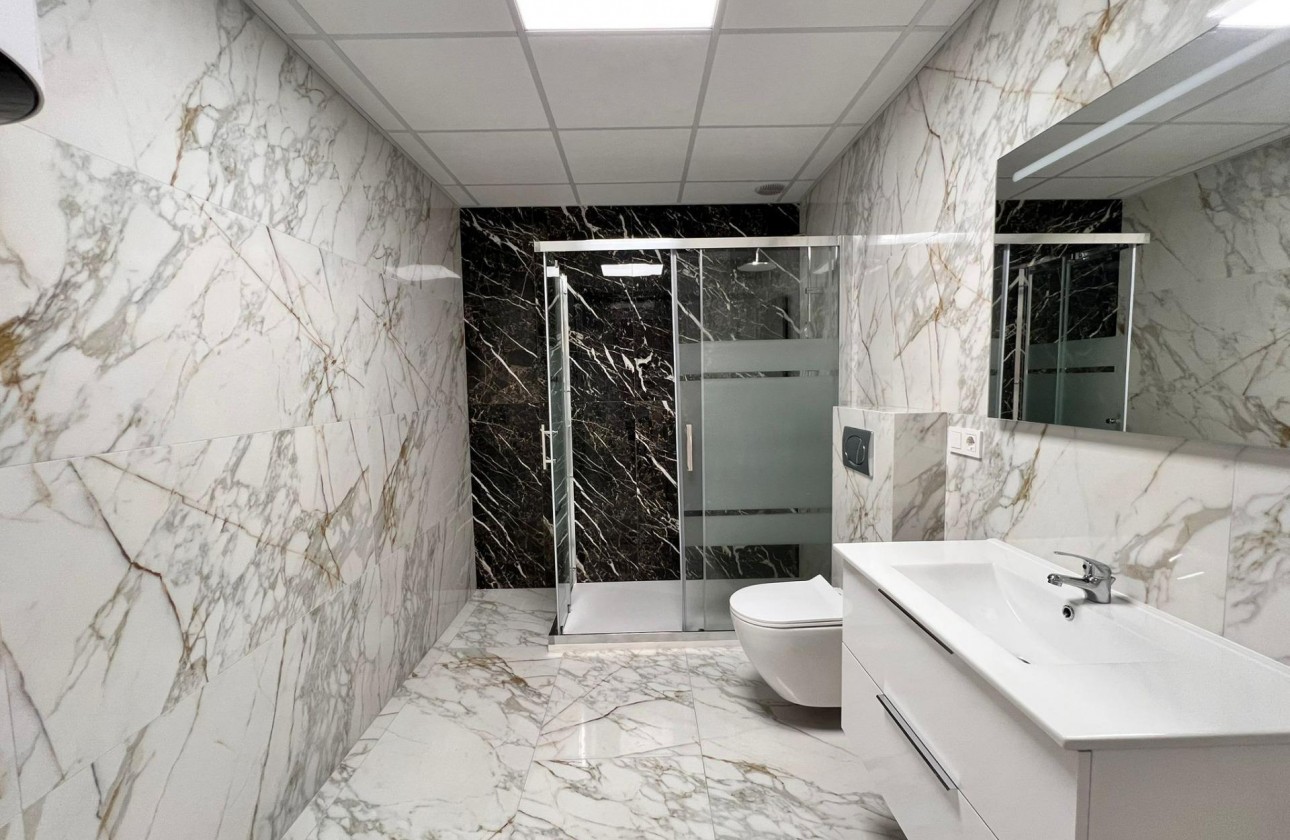 Resale - Apartment - Torrevieja - Estacion de autobuses