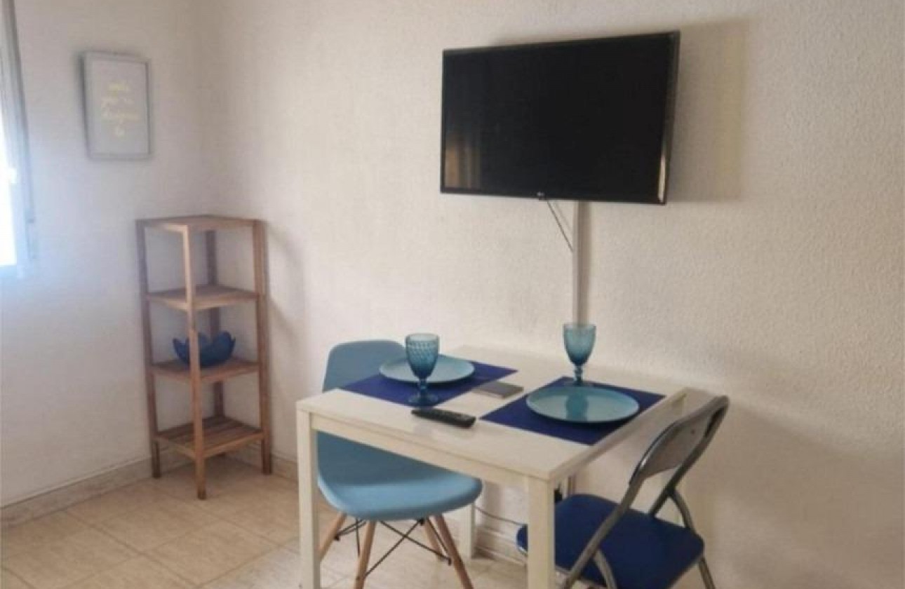 Resale - Apartment - Torrevieja - Estacion de autobuses