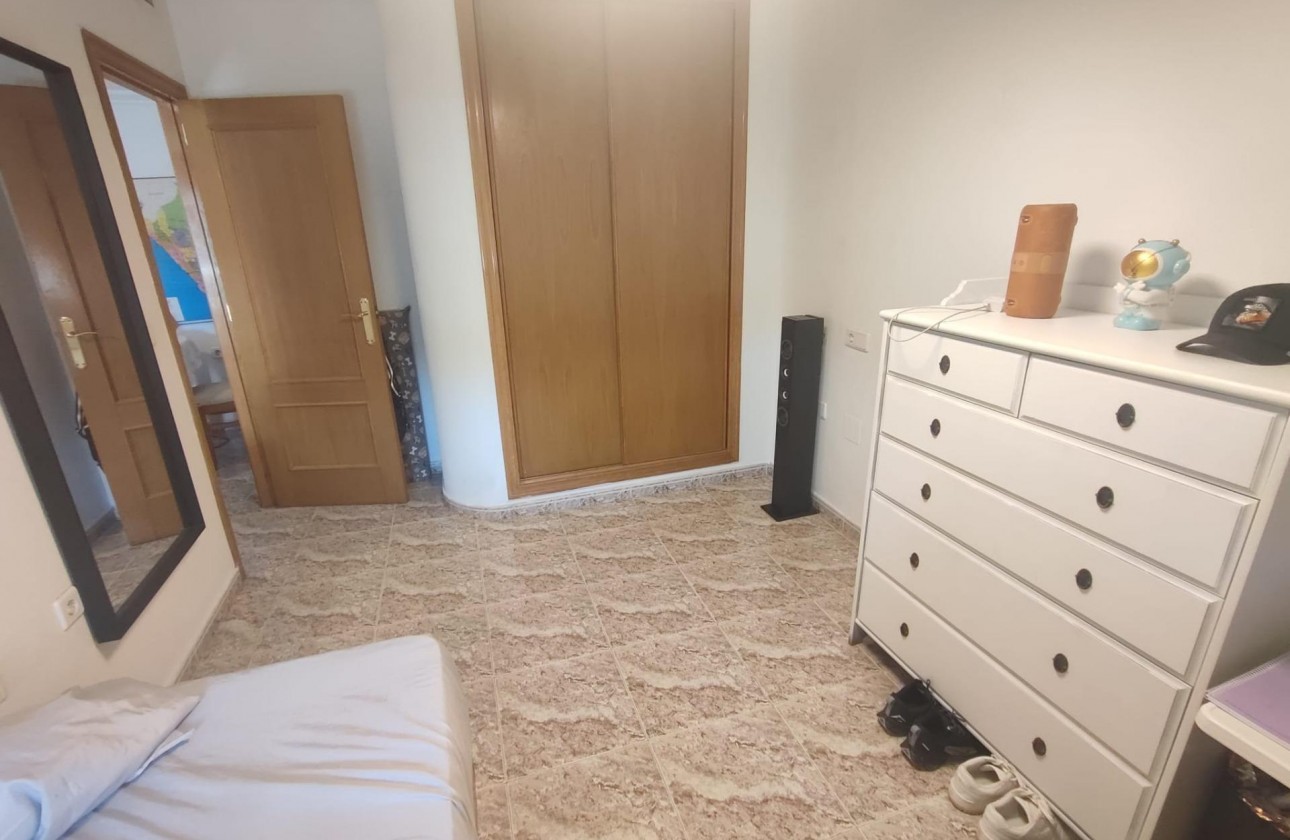 Resale - Apartment - Torrevieja - Estacion de autobuses