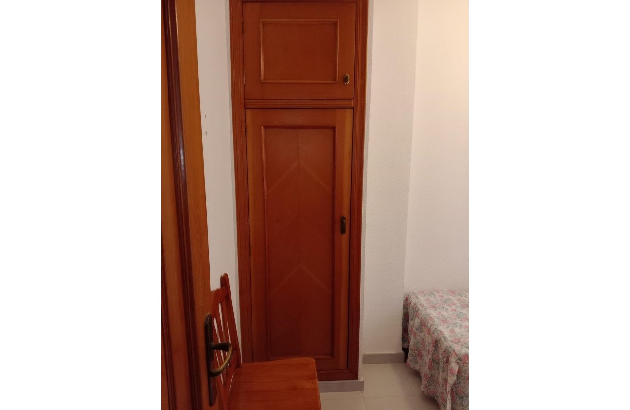 Resale - Apartment - Torrevieja - Estacion de autobuses