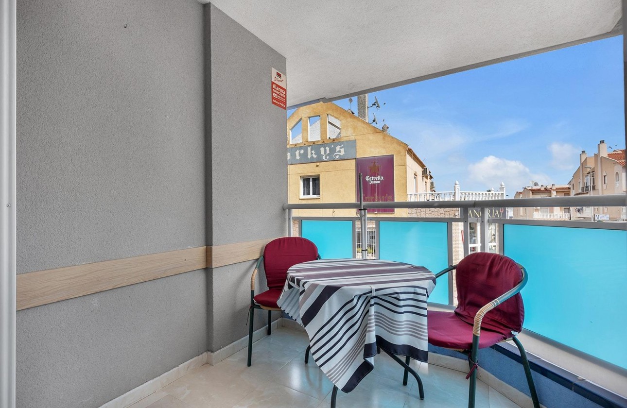 Resale - Apartment - Torrevieja - Estacion de autobuses
