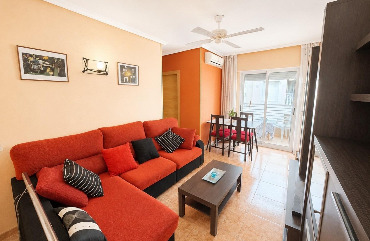 Resale - Apartment - Torrevieja - Estacion de autobuses