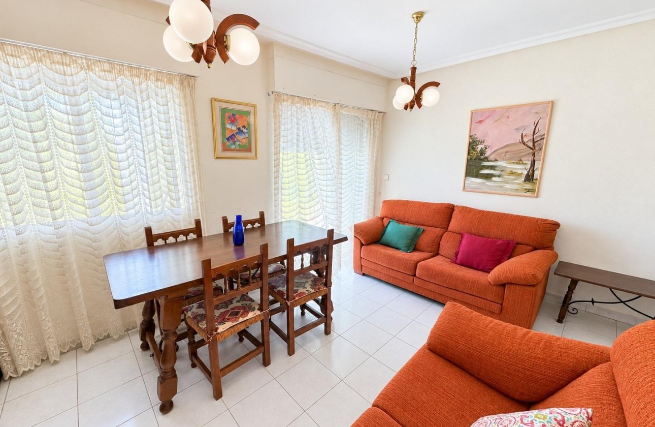 Resale - Apartment - Torrevieja - Estacion de autobuses