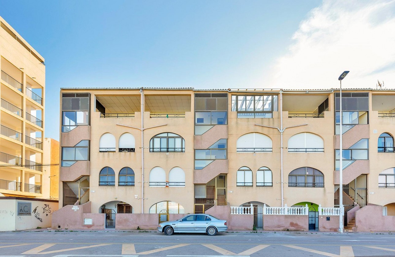 Resale - Apartment - Torrevieja - La Mata pueblo