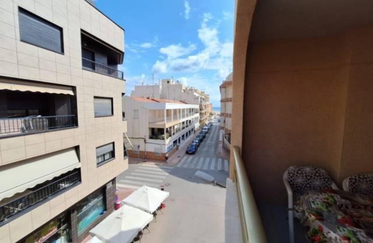 Resale - Apartment - Torrevieja - La Mata pueblo