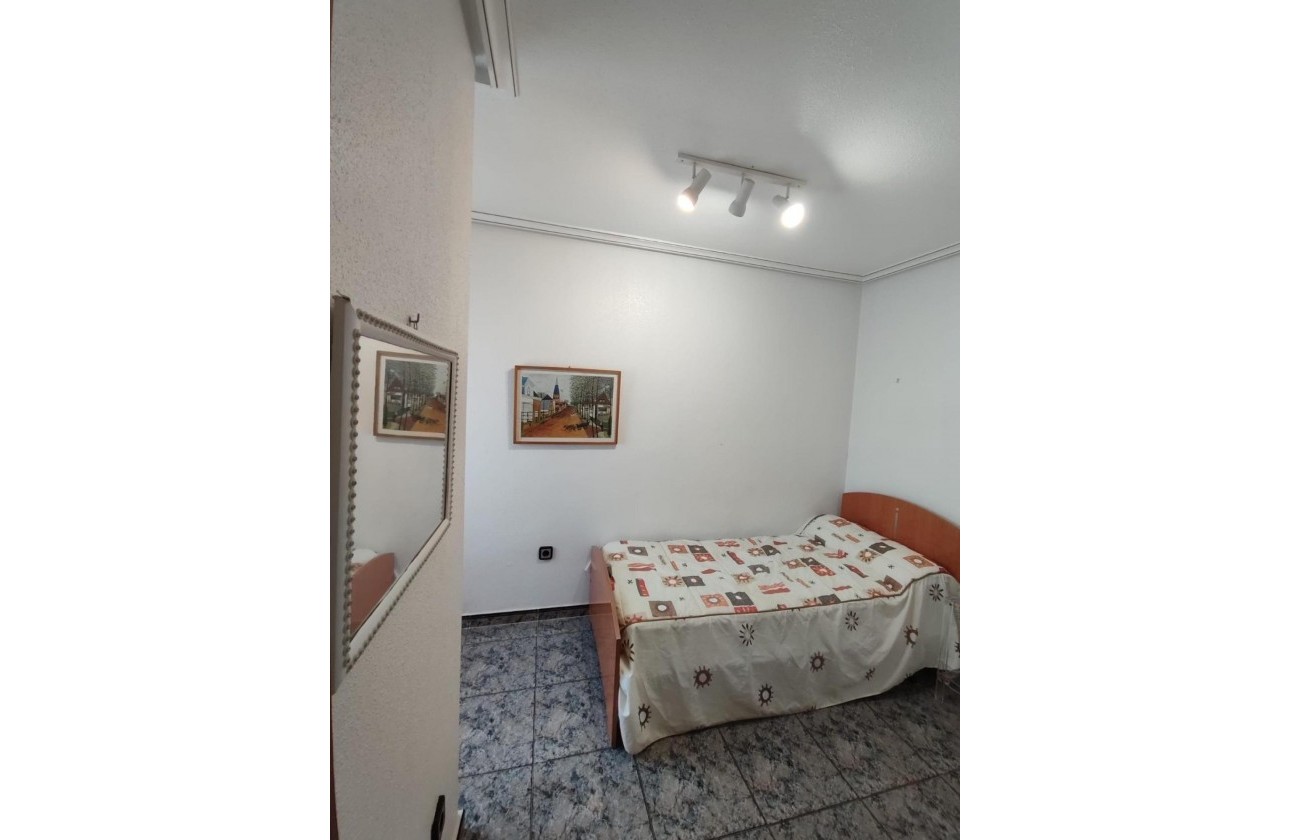 Resale - Apartment - Torrevieja - La Mata pueblo
